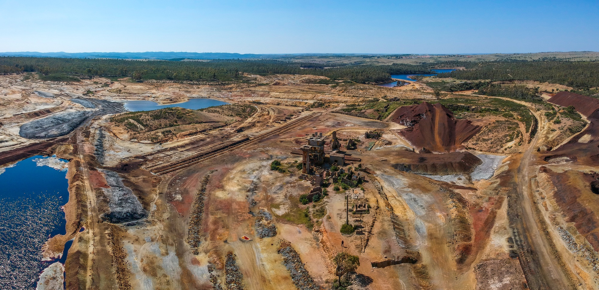 Mining Gold and Lithium in Zimbabwe: Investor’s Guide to Profits Without Pitfalls